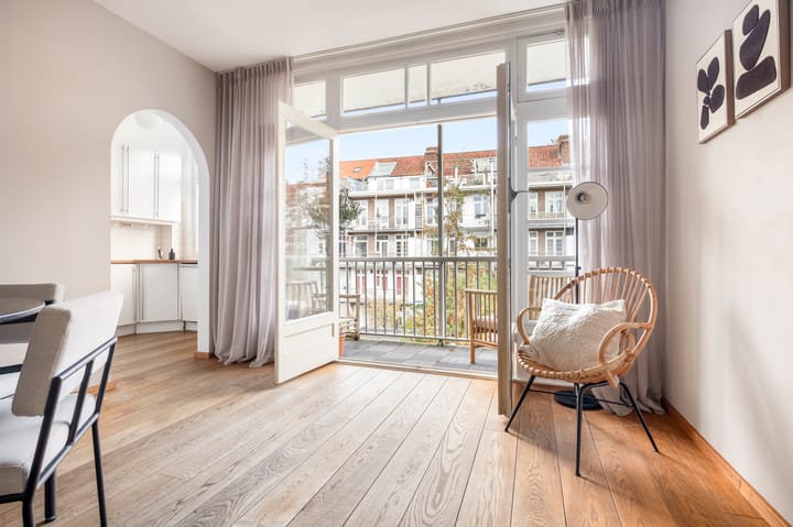 Photo 4 of Reinier Claeszenstraat 86-2