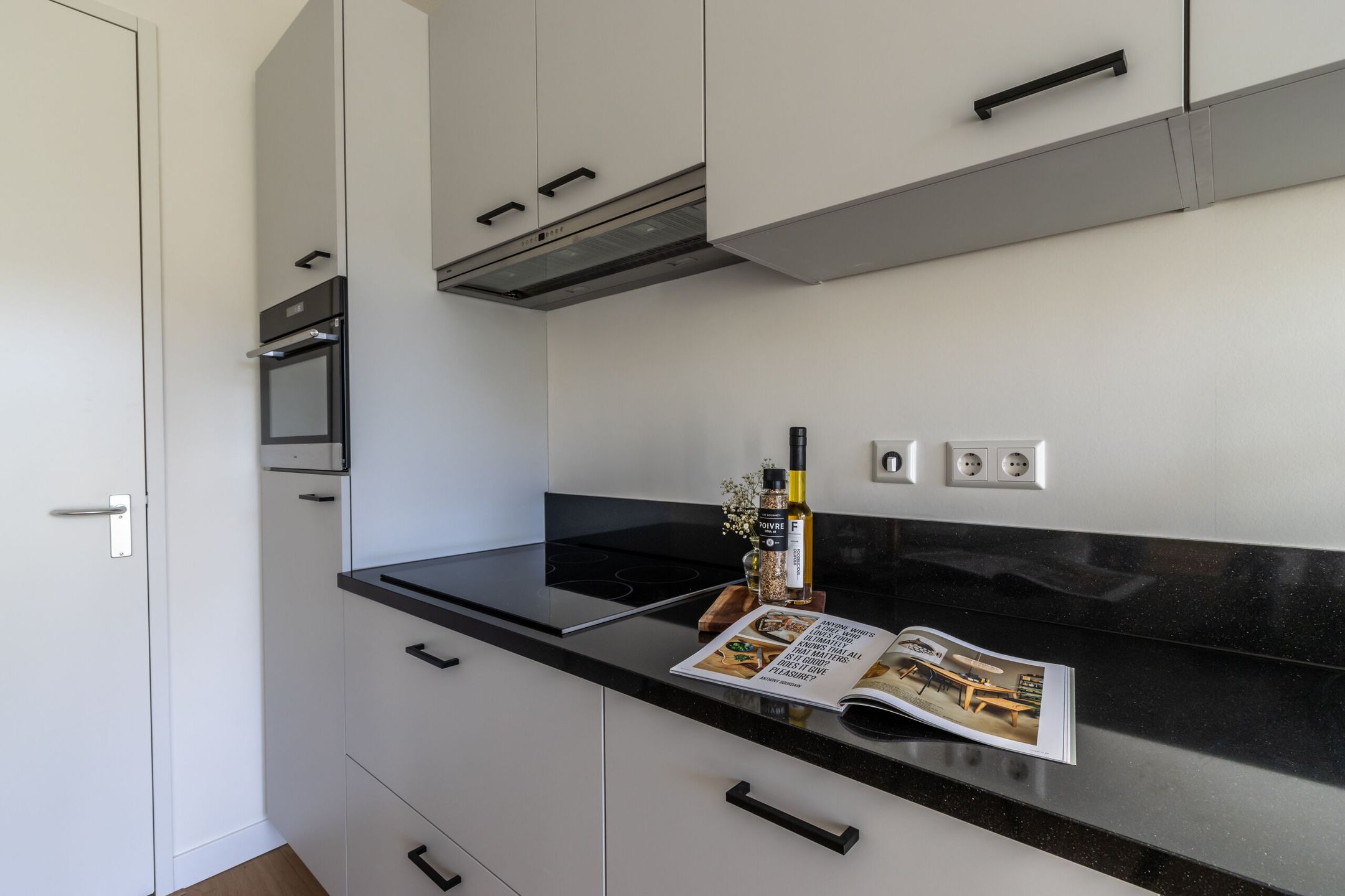 Foto 13 van Frame Building