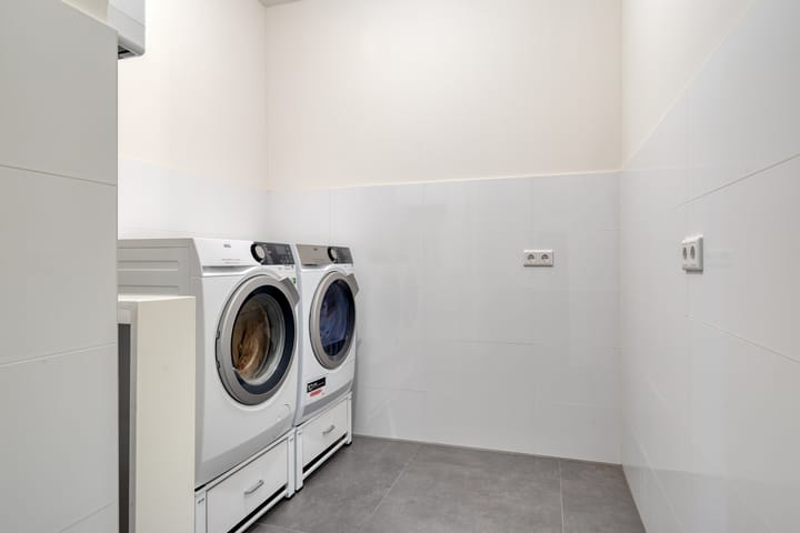 Foto 15 van mgr. Bekkersplein 8