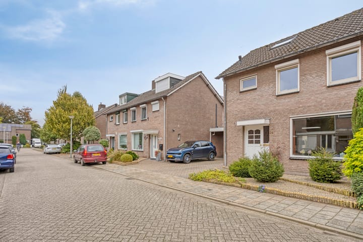 Photo 4 of Allegrostraat 24