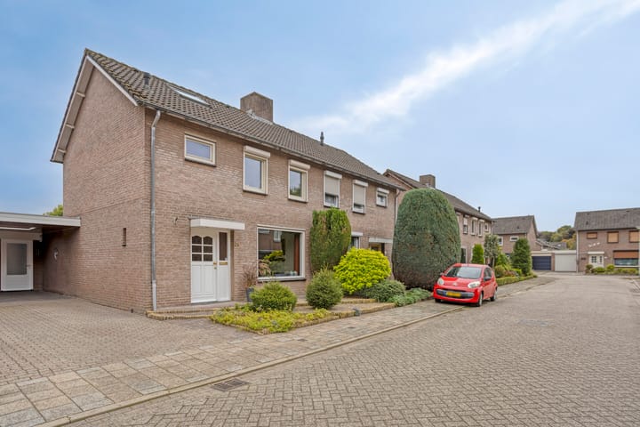 Photo 3 of Allegrostraat 24