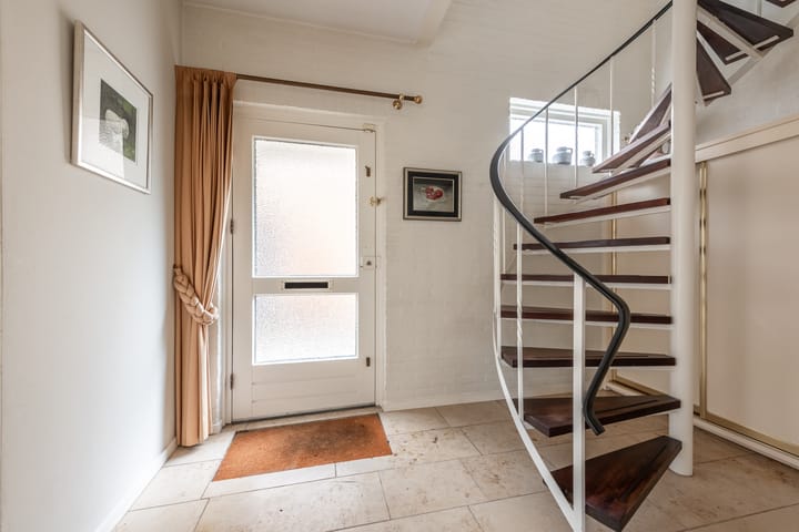 Foto 11 van Van Oldenbarneveltstraat 3