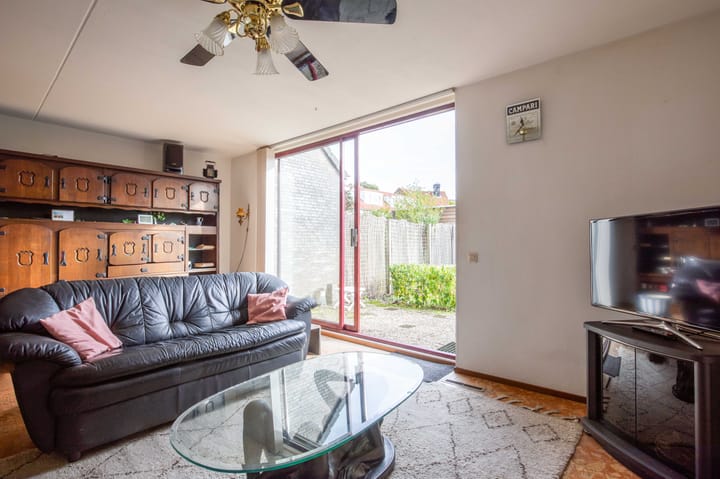 Photo 3 of Chirurgijn 12