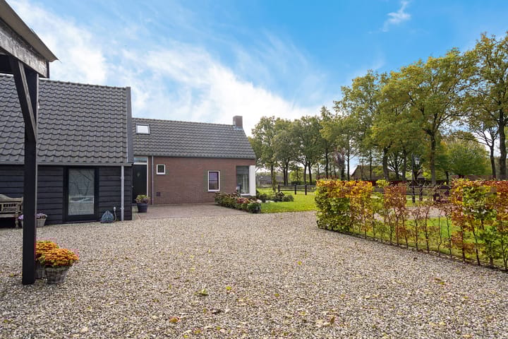 Photo 61 of Koningin Wilhelminalaan 15