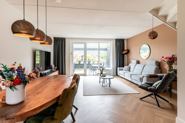 Foto 2 van Nelson Mandelahof 5