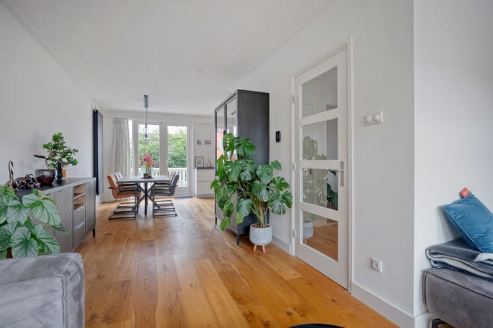 Foto 2 van Van Zeggelenstraat 150