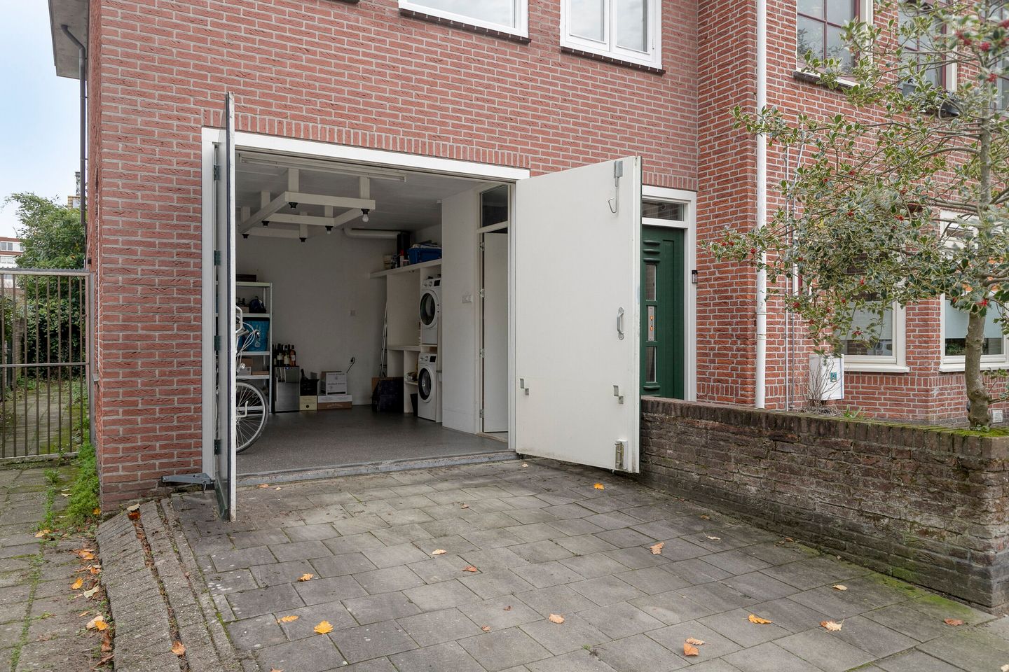 Photo 29 of Van Zeggelenstraat 150