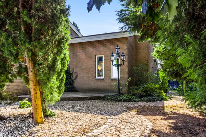 Photo 23 of Nachtegaalstraat 14