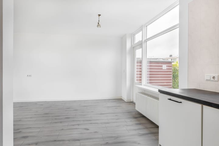 Photo 14 of Jan van Galenstraat 2