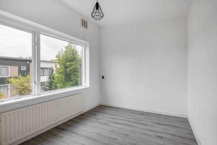 Photo 20 of Jan van Galenstraat 2