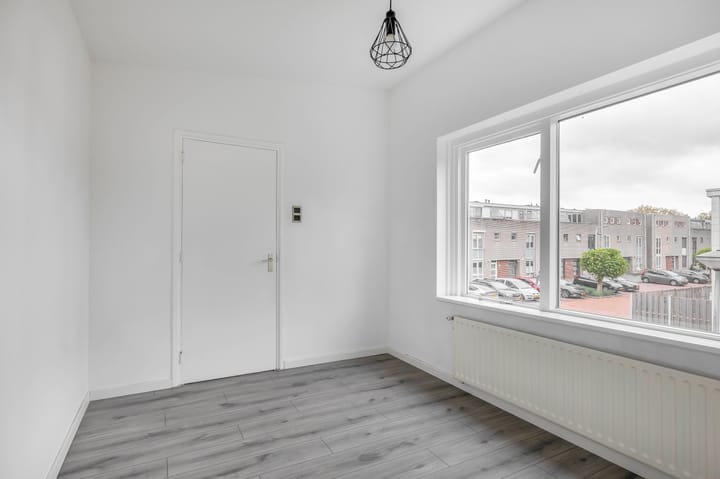 Photo 21 of Jan van Galenstraat 2