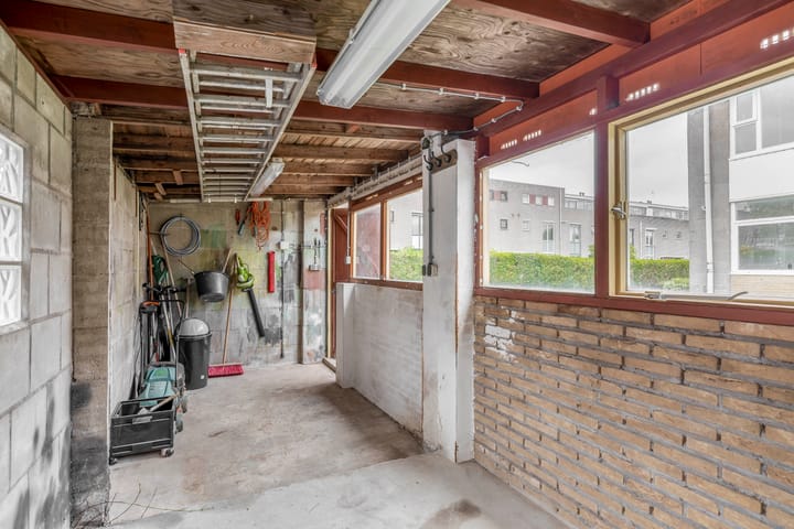 Photo 28 of Jan van Galenstraat 2