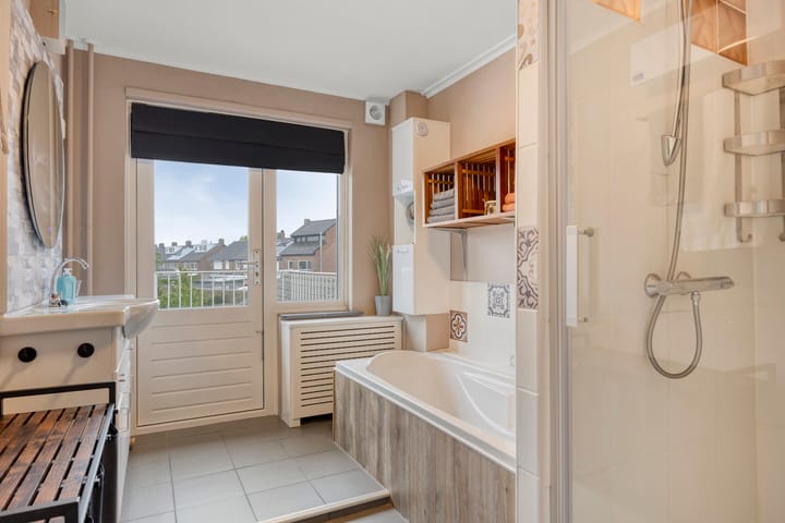 Foto 16 van Bertelindislaan 5