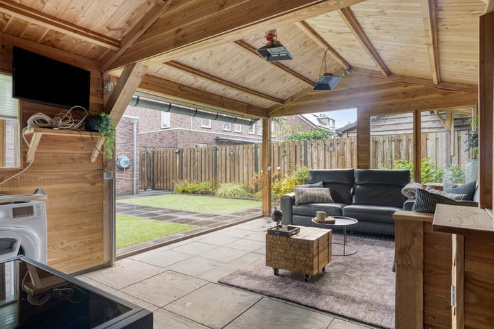 Foto 45 van Koolzaadakker 9