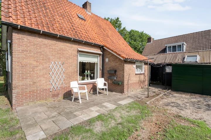 Photo 28 of Meester Hoekstrastraat 2