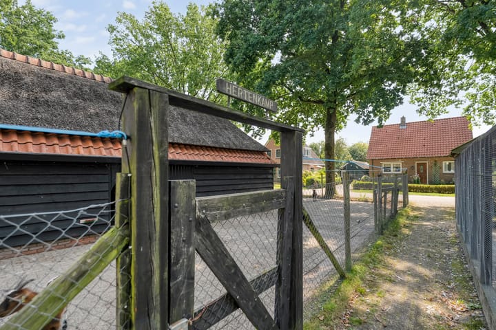 Photo 33 of Meester Hoekstrastraat 2