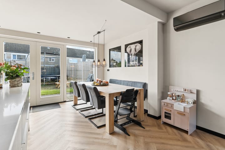 Foto 11 van Van Beethovenstraat 14