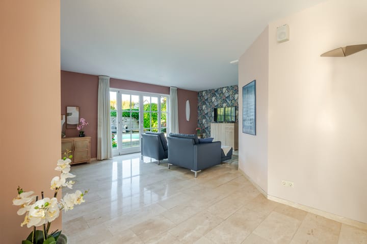 Foto 10 van Dotterbloem 6