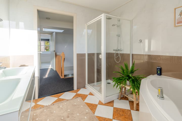 Foto 24 van Dotterbloem 6