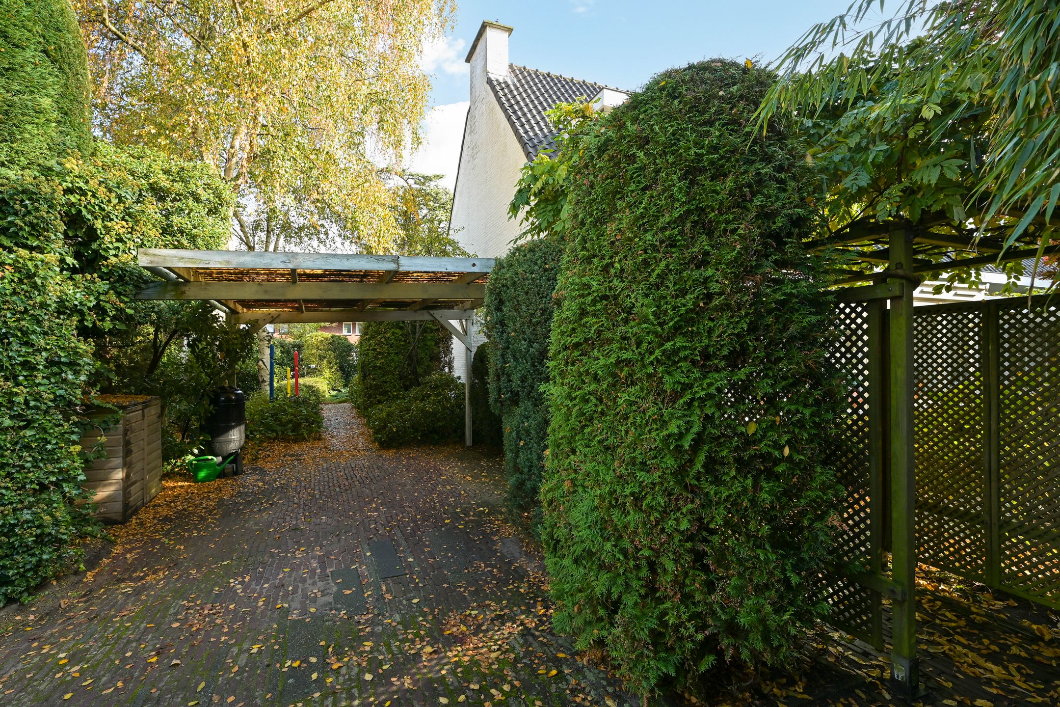 Photo 33 of Van Zuylen van Nijeveltstraat 245