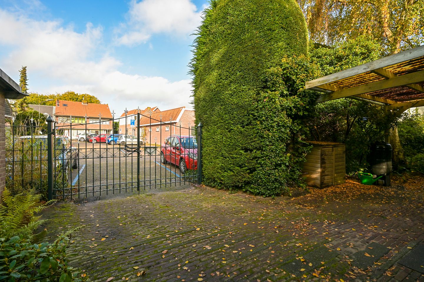 Photo 34 of Van Zuylen van Nijeveltstraat 245