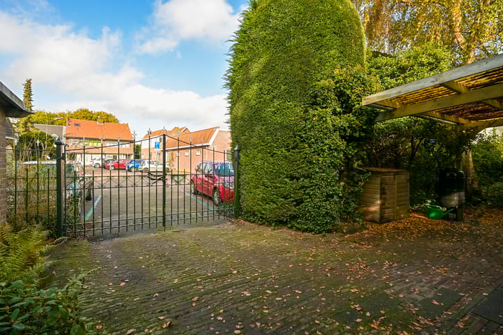 Foto 34 van Van Zuylen van Nijeveltstraat 245