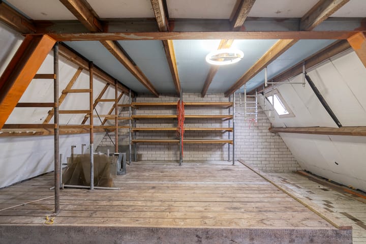 Photo 31 of Julianastraat 38