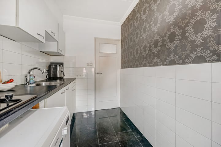 Photo 16 of Clematisstraat 25