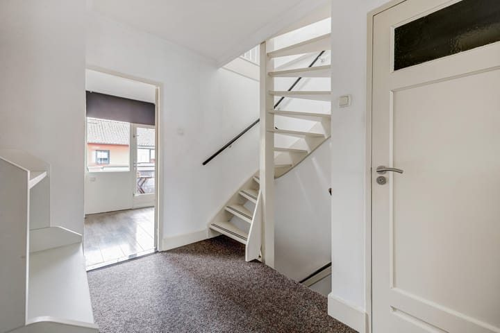 Photo 17 of Clematisstraat 25