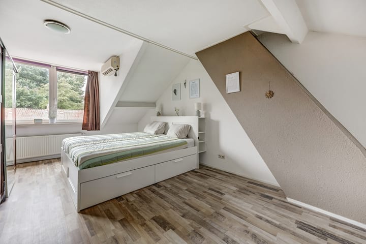 Photo 23 of Clematisstraat 25