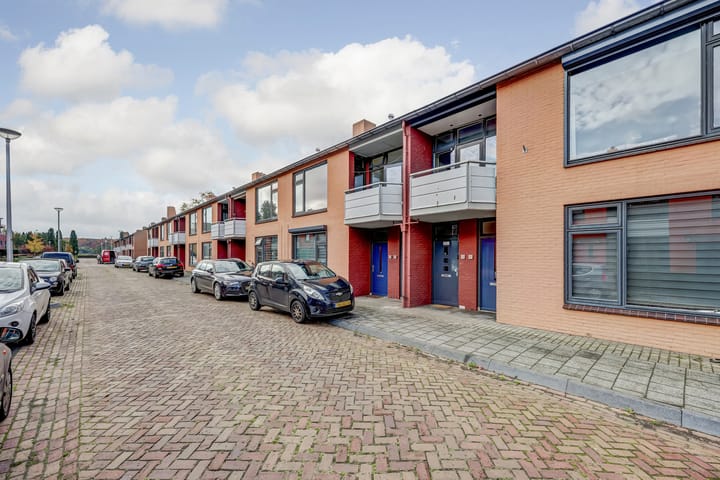 Photo 28 of Clematisstraat 25