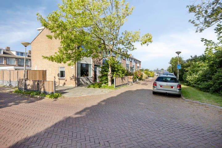 Foto 3 van J M vd Lugt Melsertln 11