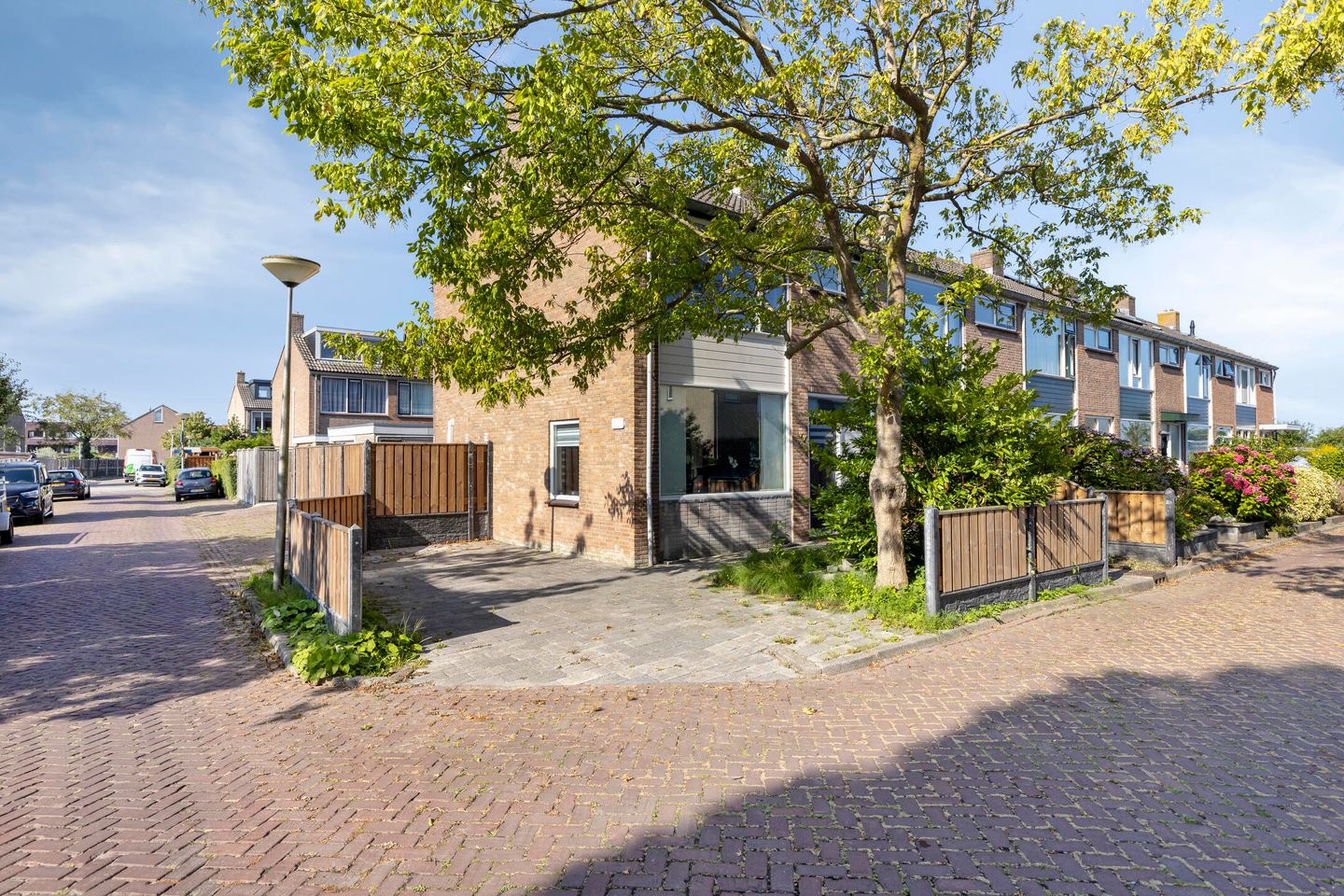 Foto 5 van J M vd Lugt Melsertln 11