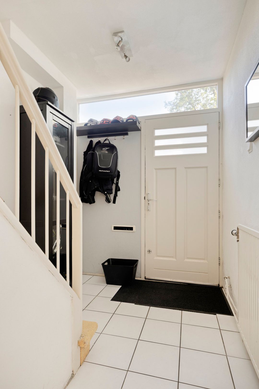 Foto 7 van J M vd Lugt Melsertln 11