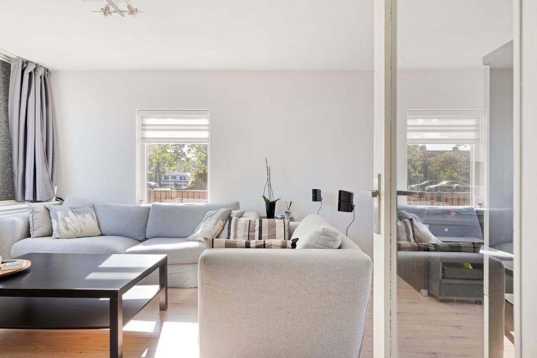 Foto 8 van J M vd Lugt Melsertln 11