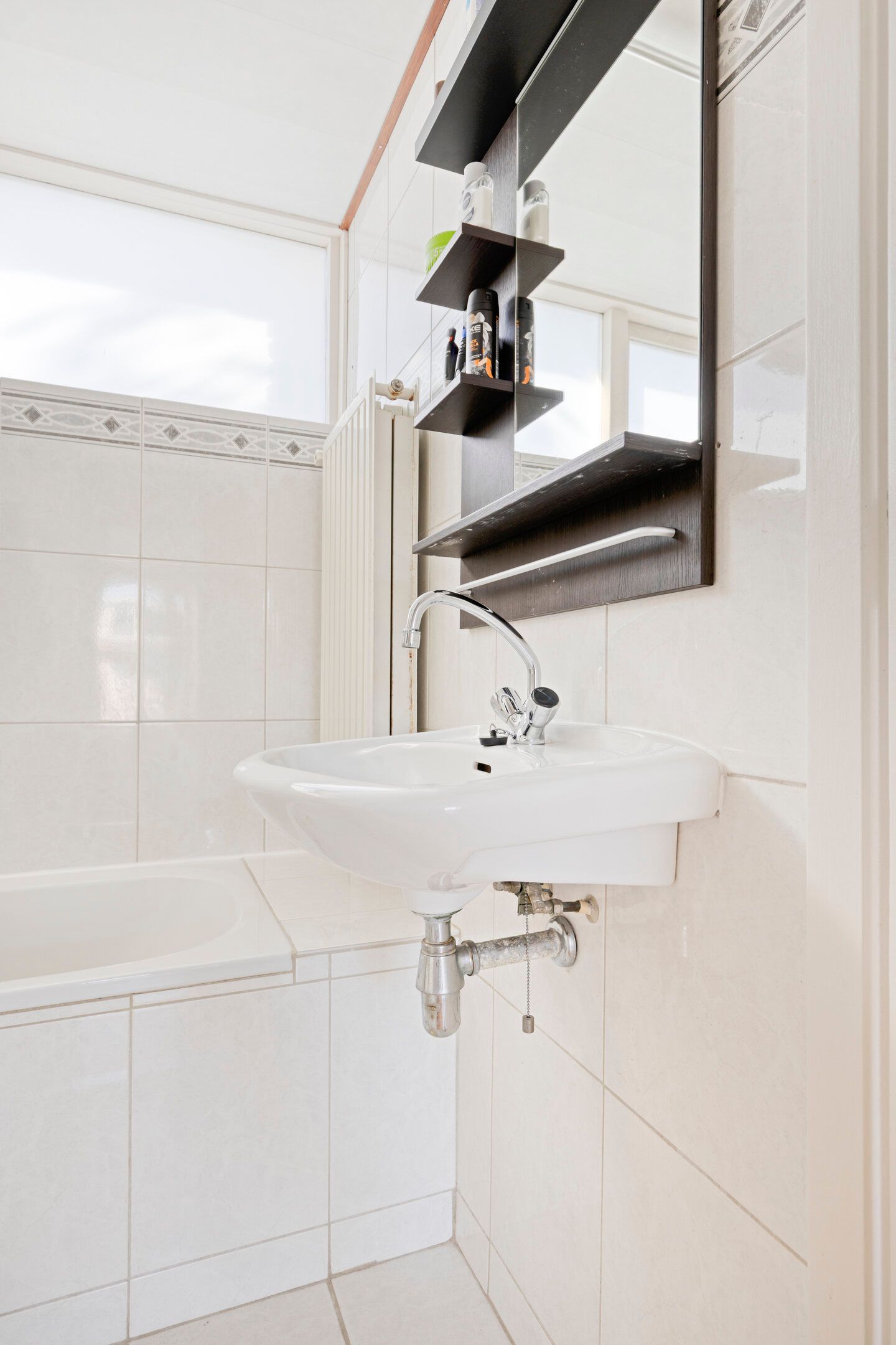 Foto 24 van J M vd Lugt Melsertln 11