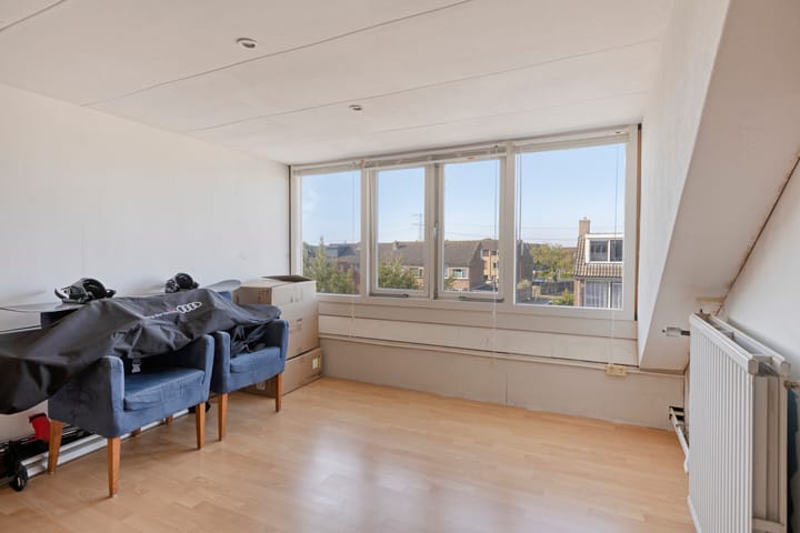 Photo 27 of J M vd Lugt Melsertln 11