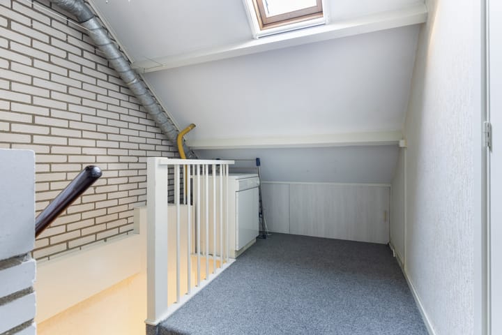 Photo 32 of Kamperfoeliehof 21