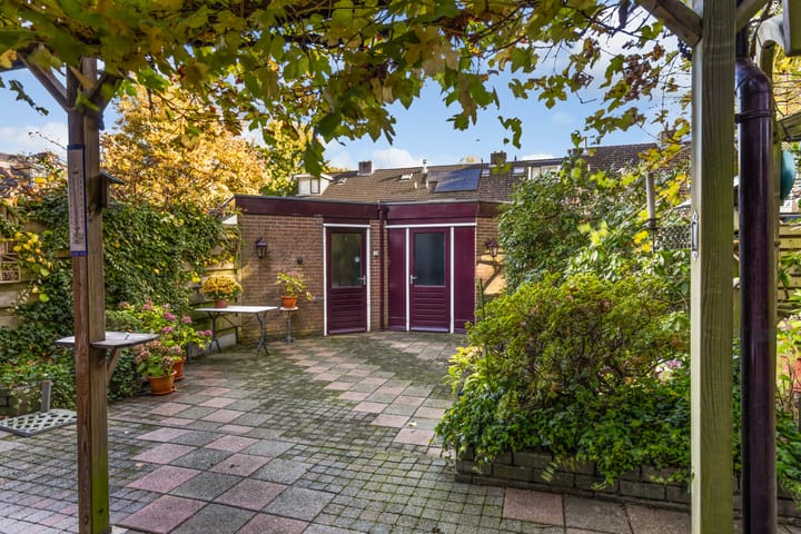 Photo 38 of Kamperfoeliehof 21