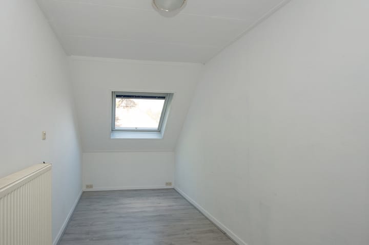 Photo 16 of Hoofdstraat 15