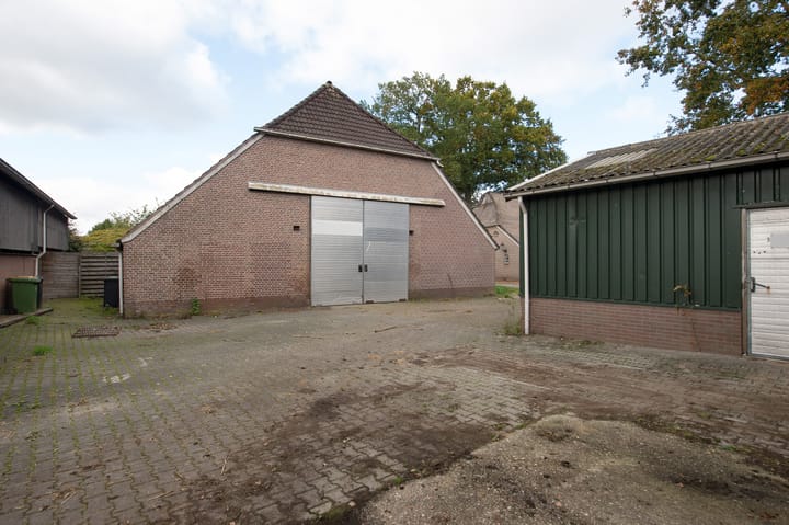 Photo 31 of Hoofdstraat 15