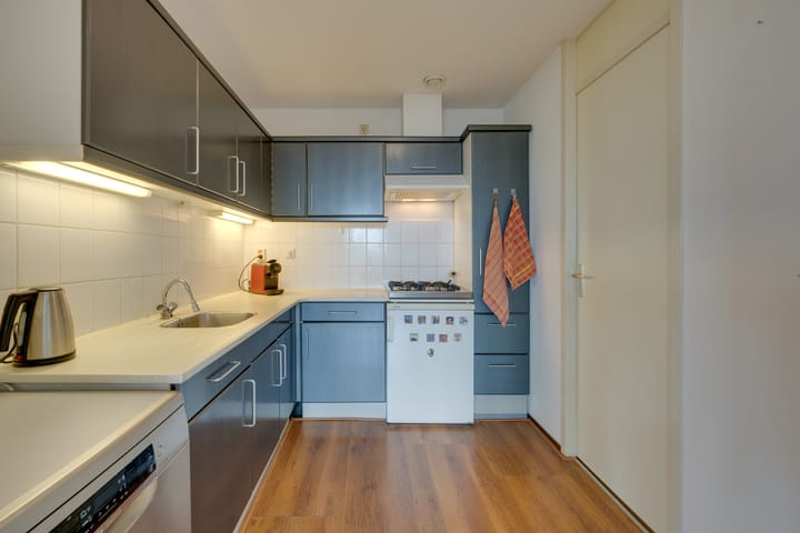 Photo 3 of Hermelijnvlinder 147