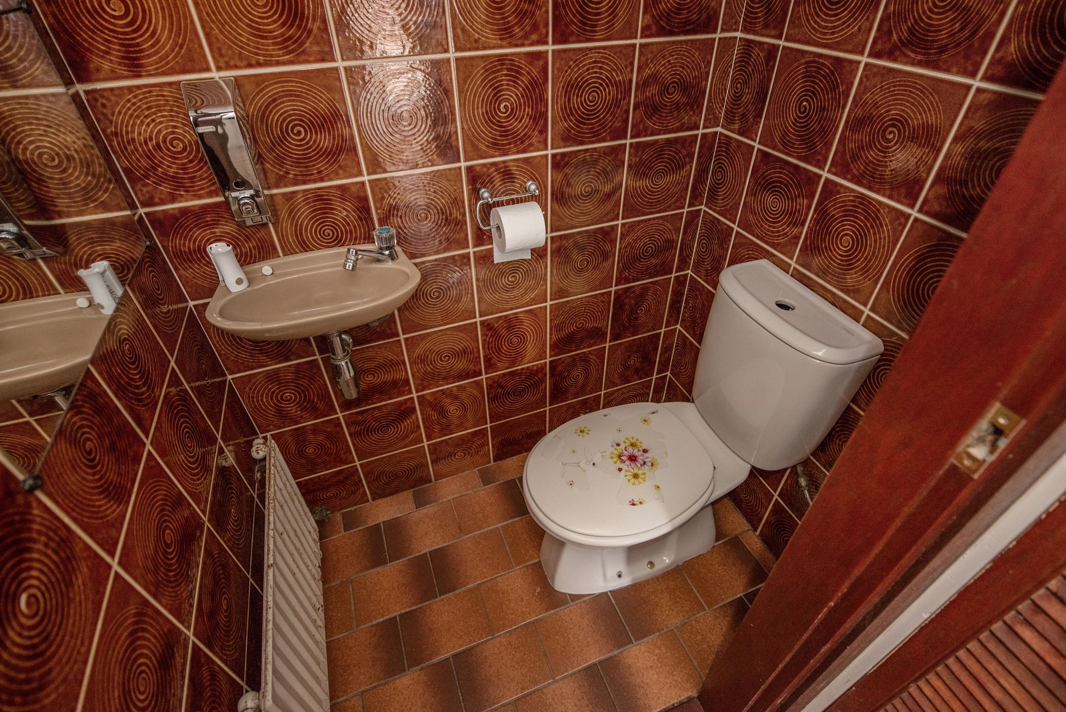 Photo 9 of Loenensestraat 50