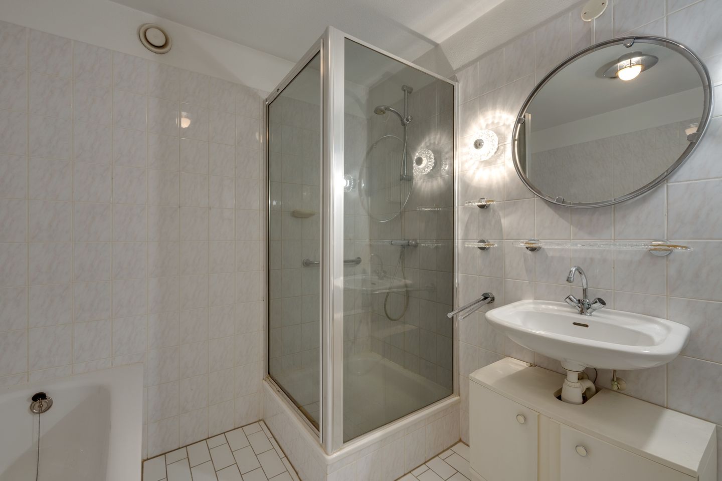 Photo 35 of Hermelijnvlinder 147