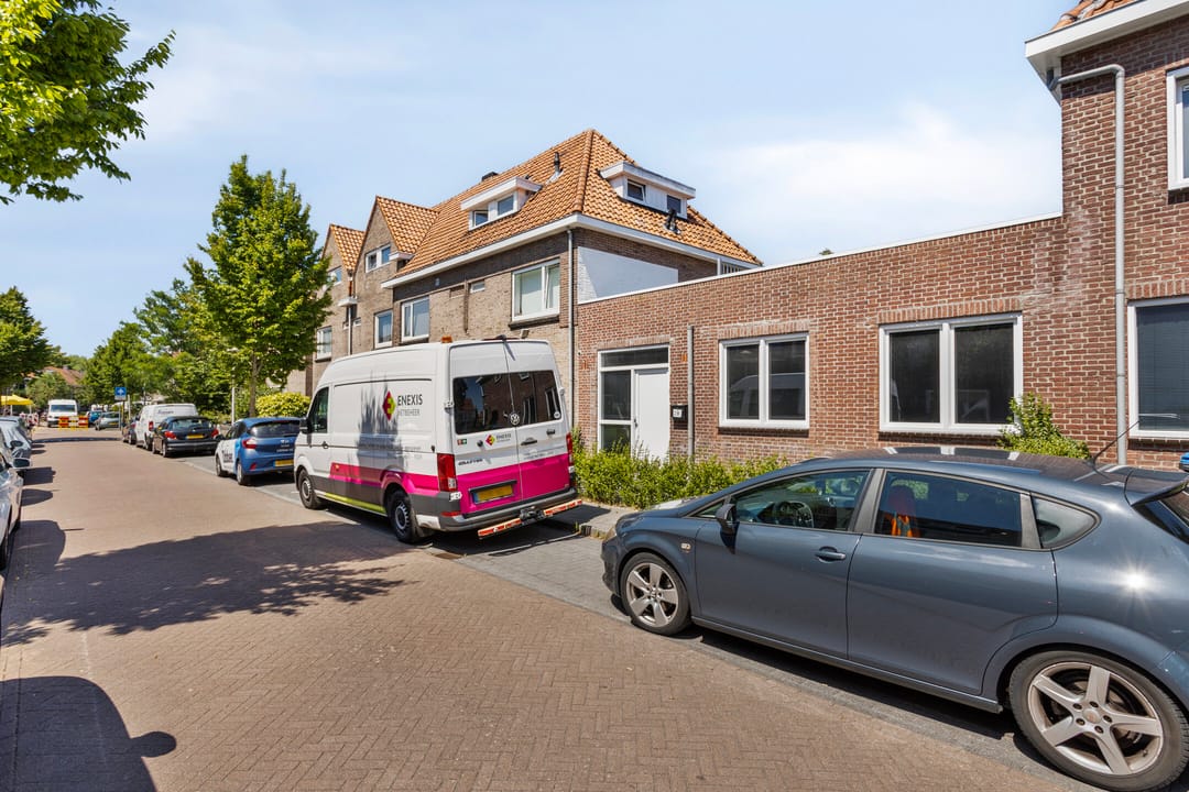 Photo 2 of Pioenroosstraat 2-B