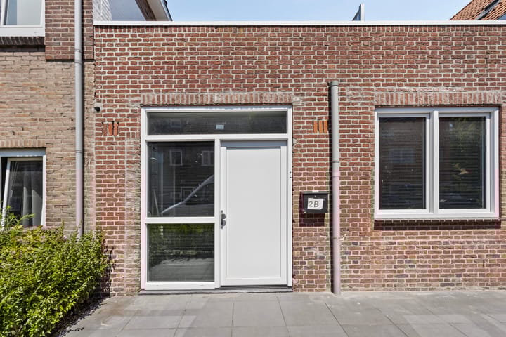 Photo 4 of Pioenroosstraat 2-B