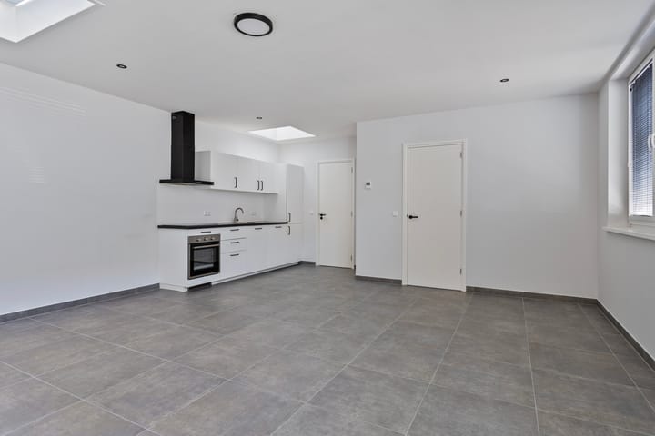 Photo 8 of Pioenroosstraat 2-B