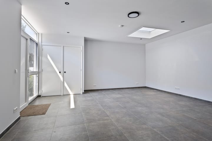 Photo 9 of Pioenroosstraat 2-B