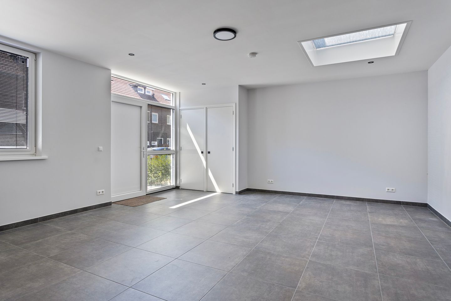 Photo 10 of Pioenroosstraat 2-B