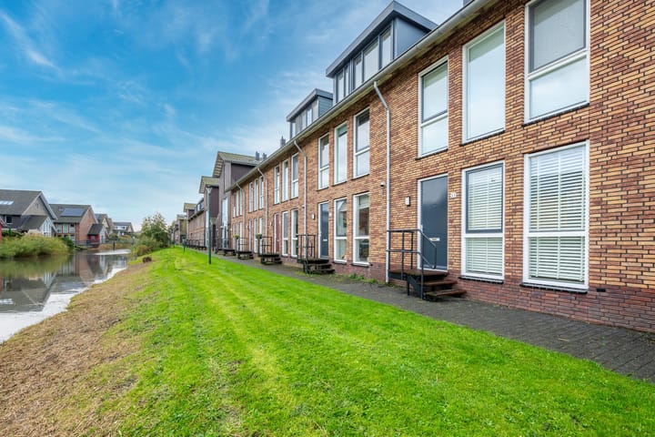 Photo 3 of Sodawater 49